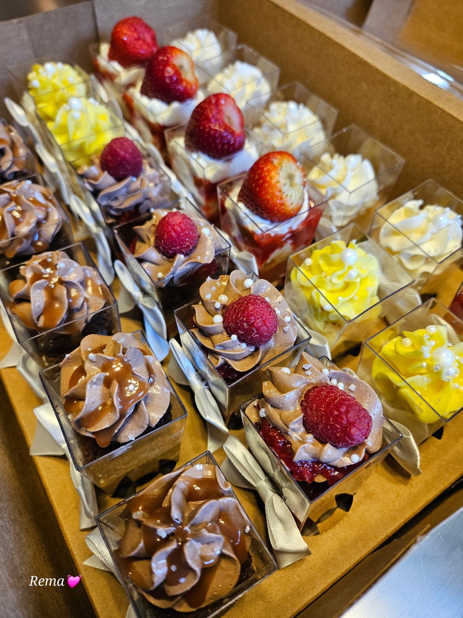 Cake Shooters - CakeIt Fresh - Dessert cups - 24pk -